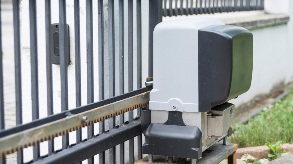 A Swing gate operator machine for automation